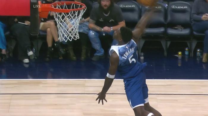  爱德华兹星锐赛MVP  